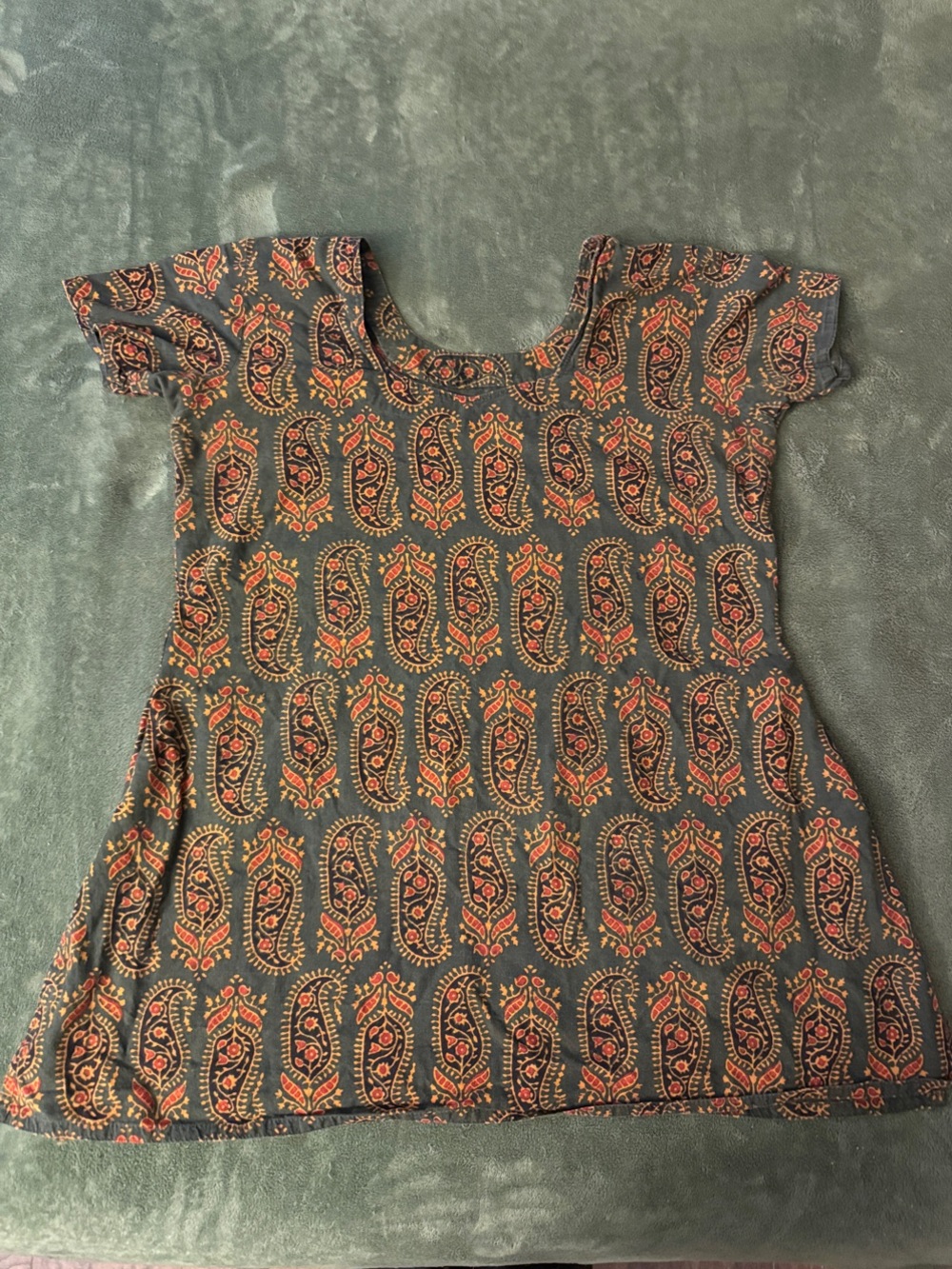 Women’s Dark Green Short-Sleeve Paisley Print Top